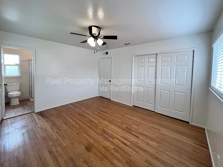 4467 N Van Dyke Ave — Photo 4