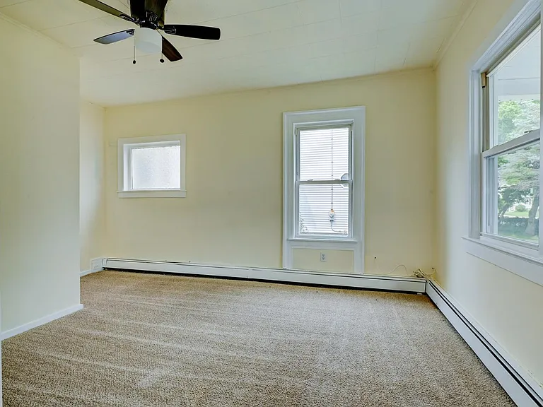 127 Main St #A — Photo 25
