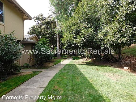 4th image of 8619 La Riviera Dr APT C