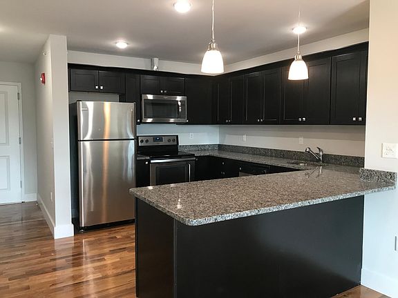 3rd image of 136 Sussex Ave #306