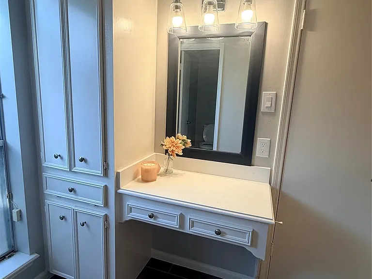 7846 Bankside Dr — Photo 15