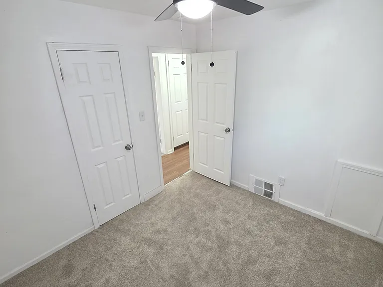 15770 Stansbury St — Photo 13