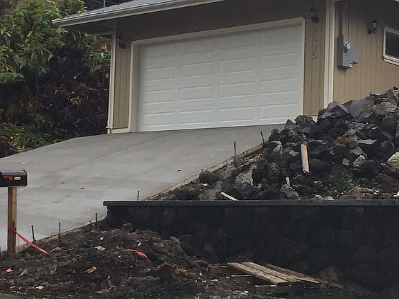 3rd image of 25-35 Hana St
