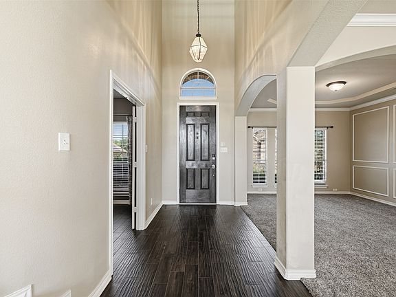 3rd image of 7120 Brekenridge Dr