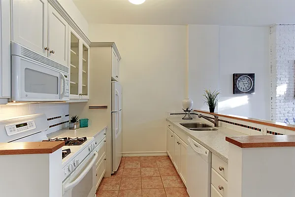 Sold by Corcoran | media 11