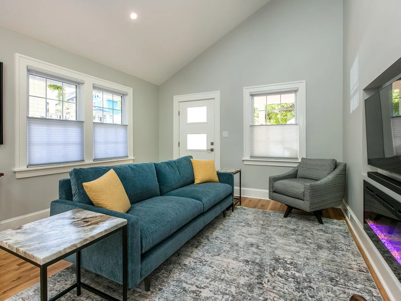 16 Monroe Pl — Photo 3