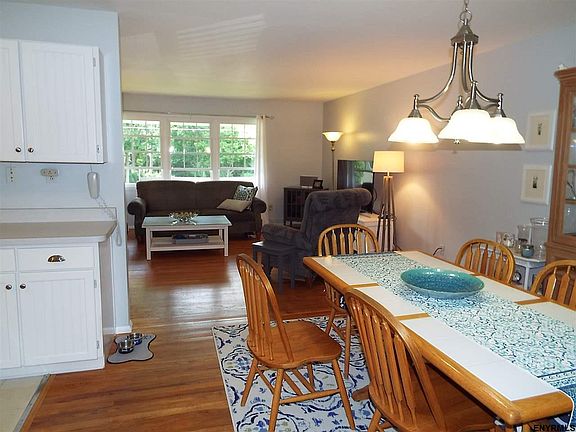 5th image of 155 Horstman Dr