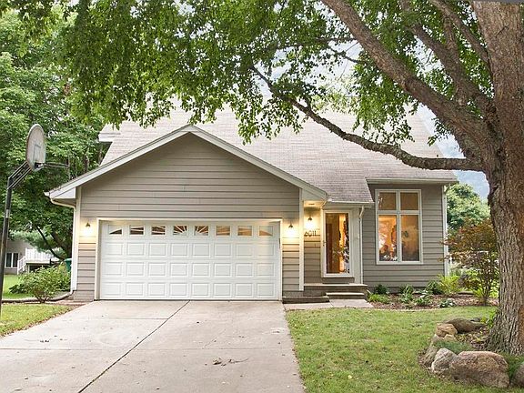 2nd image of 6011 Somerset Pl