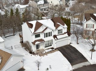 9261 Olive Ln N, Maple Grove, MN 55311