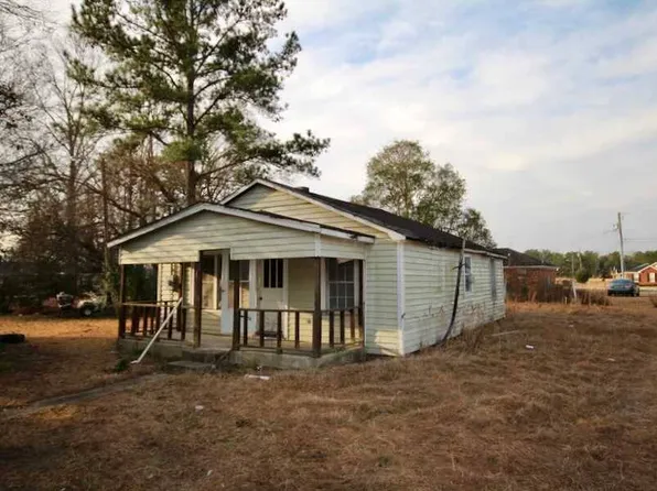 109B McClain St, Lamar, SC 29069