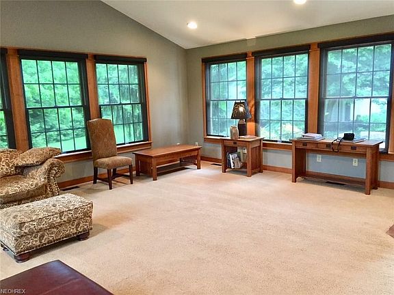 4th image of 4300 W Old Lincoln Way