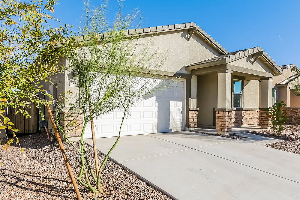 3 bed, 2.0 bath, 1531 sqft, $2,350 — Photo 3
