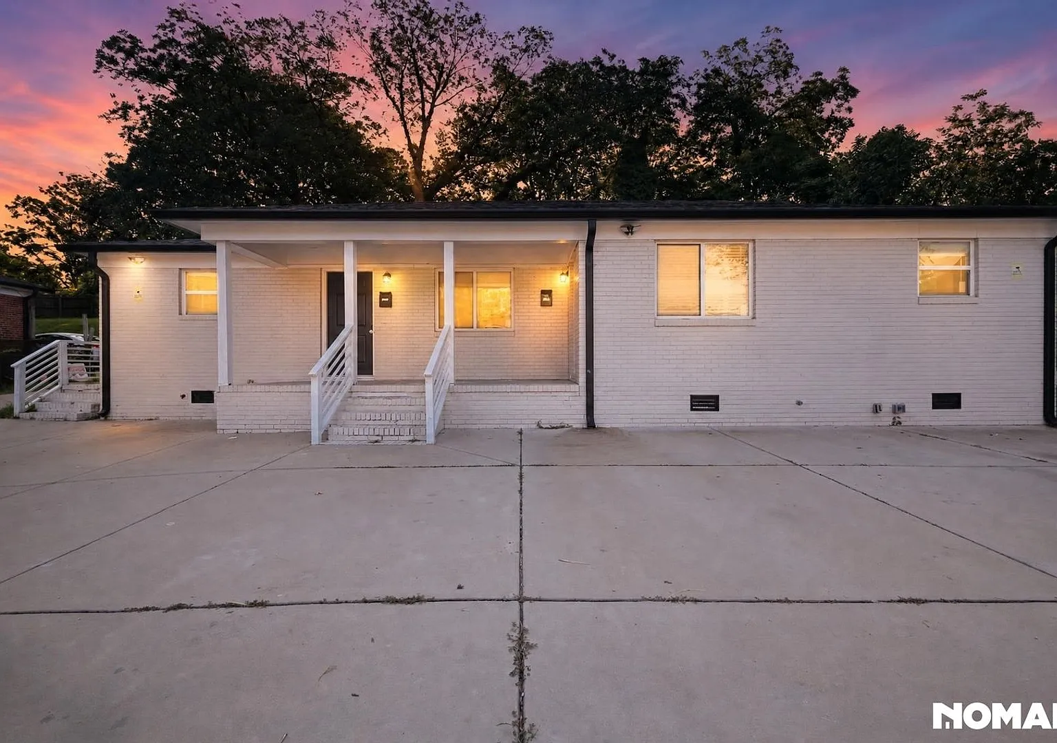 Charming 2BR Duplex in Durham — Photo 1