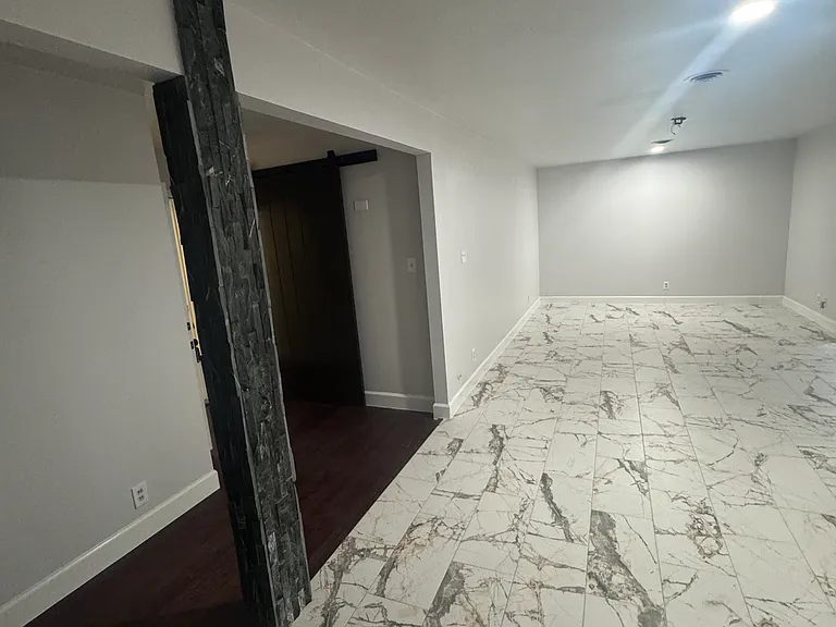 10227 Catlett Ln — Photo 13