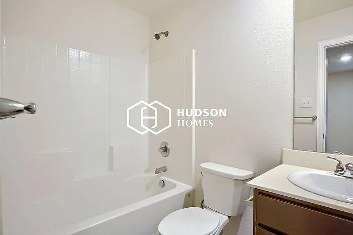 923 Burgan St #A — Photo 13