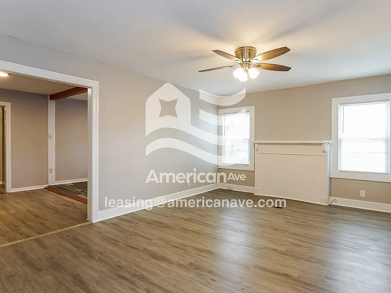 1439719_004_wm_-_living_room_13603047.jpg