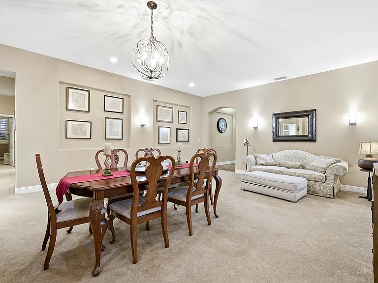 3800 Spalding Ct — Photo 5