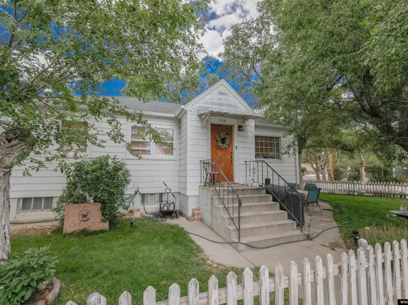 906 Ruby Pl, Rock Springs, WY 82901