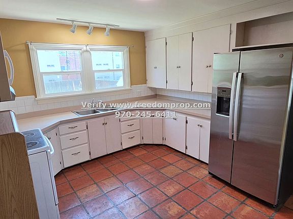 3rd image of 1015 Belford Ave