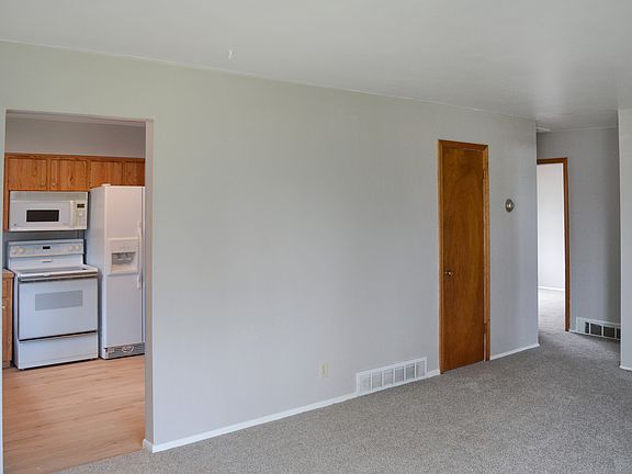 2nd image of 504 42nd St N #504