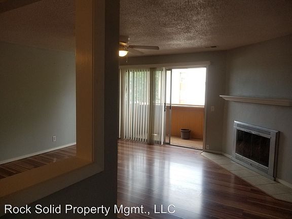 4th image of 3831 Montgomery Blvd NE APT 423