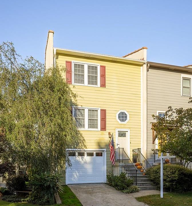 2nd image of 222 Forkner Dr APT 1