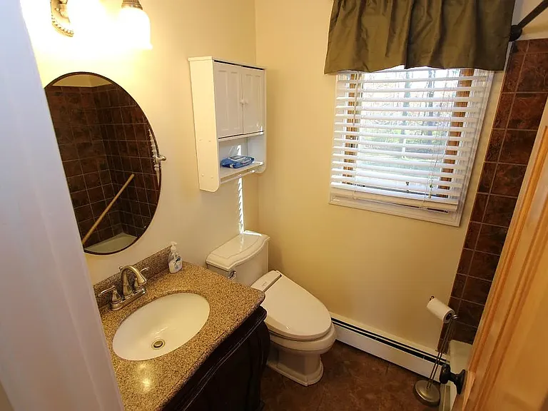 8 Maplewood Dr — Photo 18