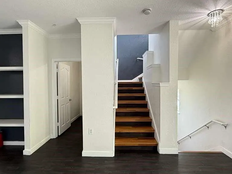 6133 Metrowest Blvd #105 — Photo 25