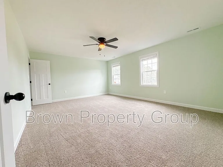 300 Saint Matthews Church Rd — Photo 23