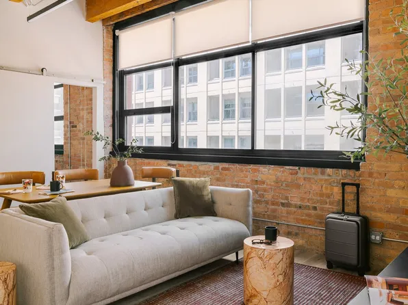 555 W Jackson Blvd, Chicago, IL