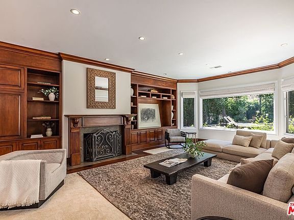 5th image of 5209 Newcastle Ln
