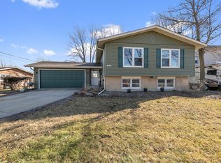 15209 Alameda Ave, Oak Forest, IL 60452