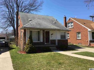 9375 Fenton, Redford, MI 48239
