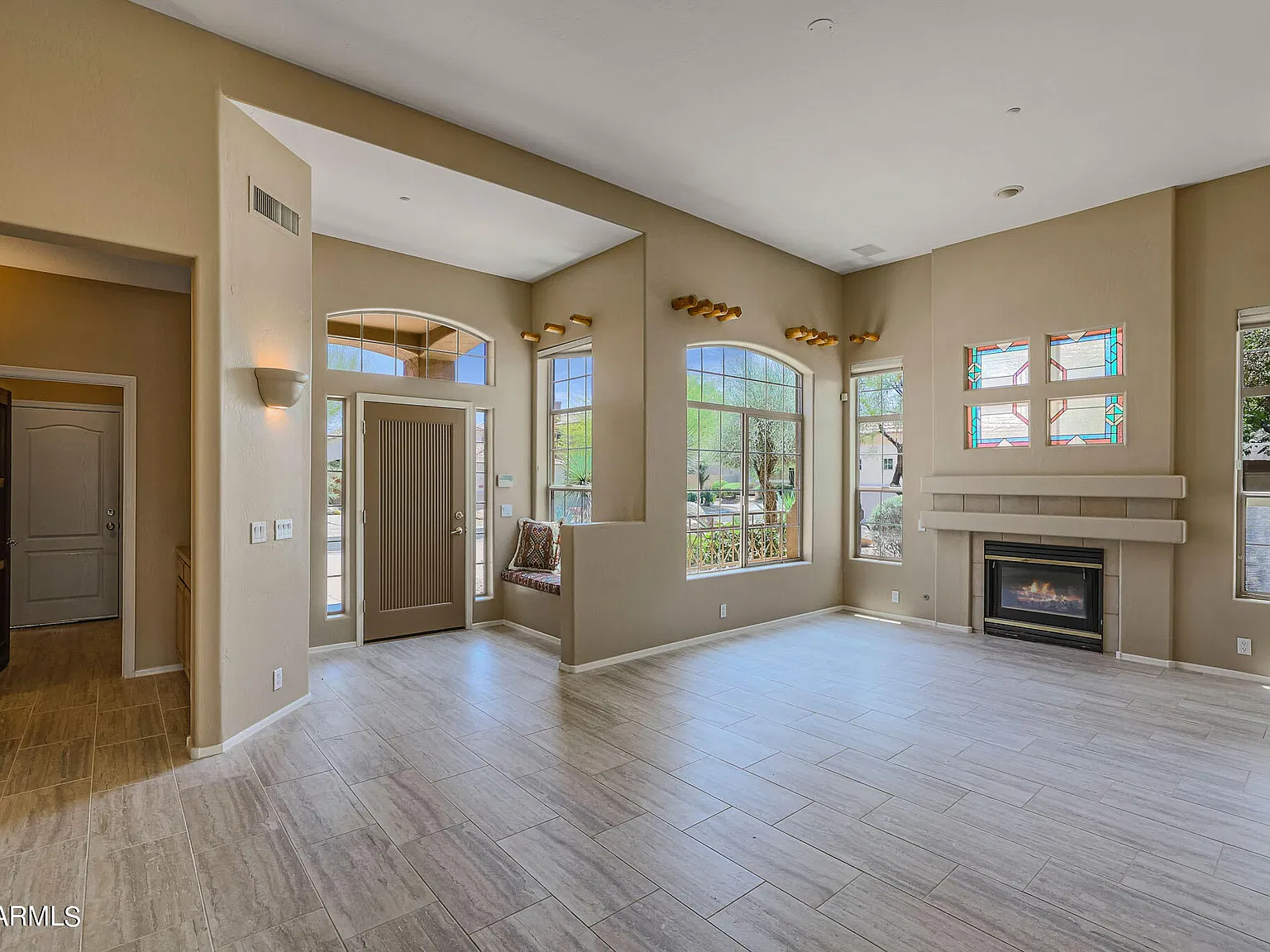 3 bed, 2.5 bath, $4,250 — Photo 3