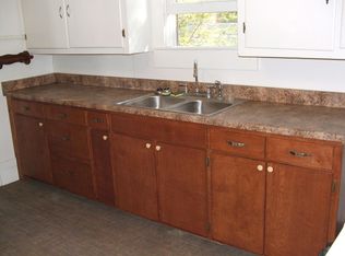 304 E Milam St, Ennis, TX 75119