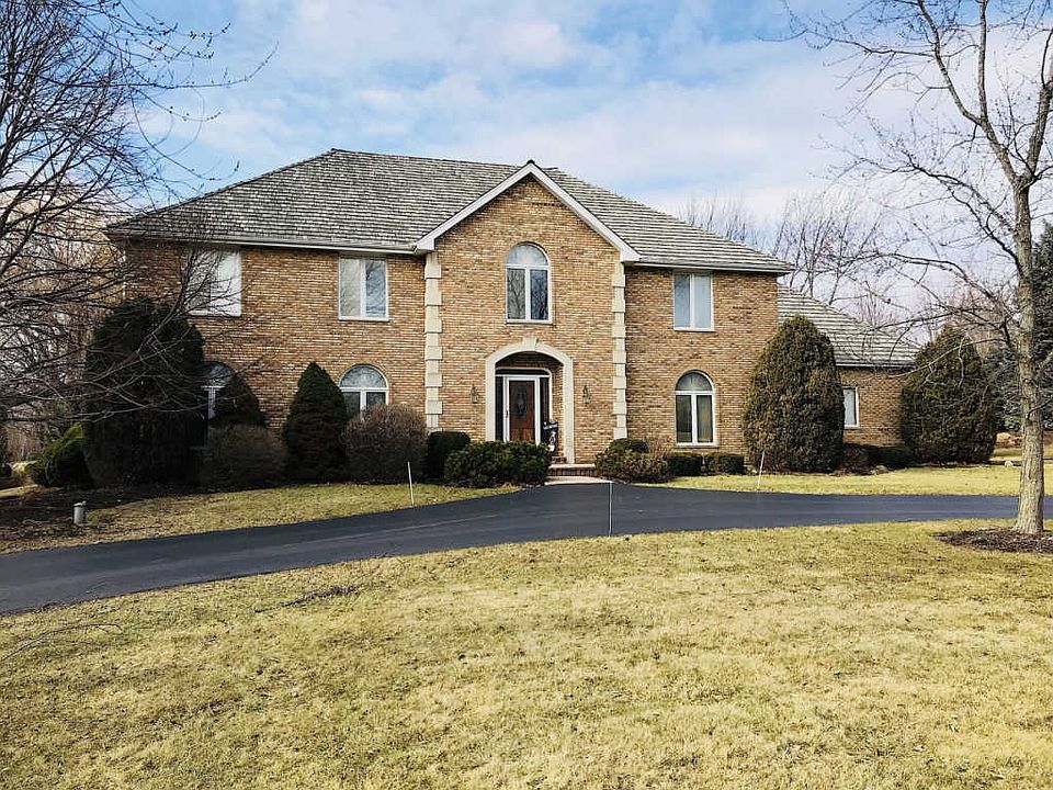 1st image of 5657 Oakwood Cir