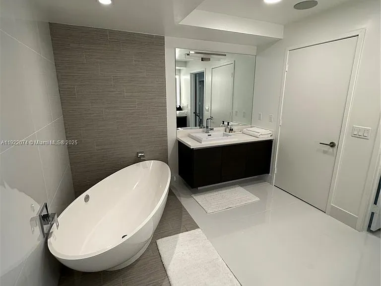 330 Sunny Isles Blvd #5-2002 — Photo 51