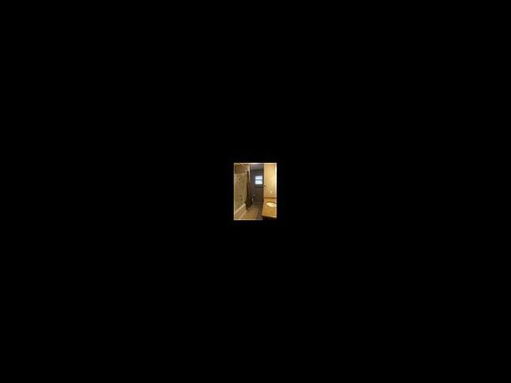 3rd image of 903 Castle Heights Dr #B