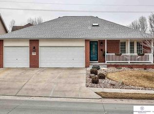 7718 S 167th St, Omaha, NE 68136