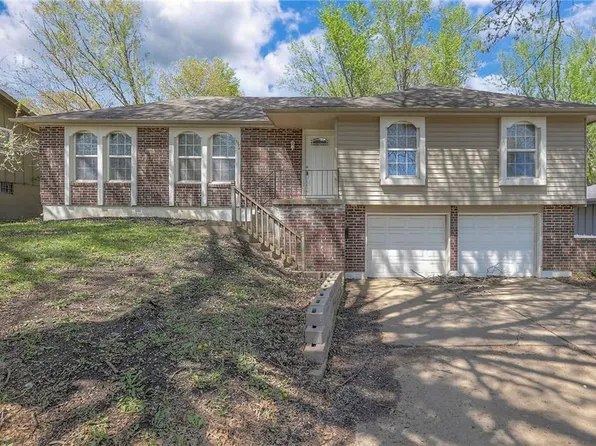 7504 E 119th Ter, Grandview, MO 64030