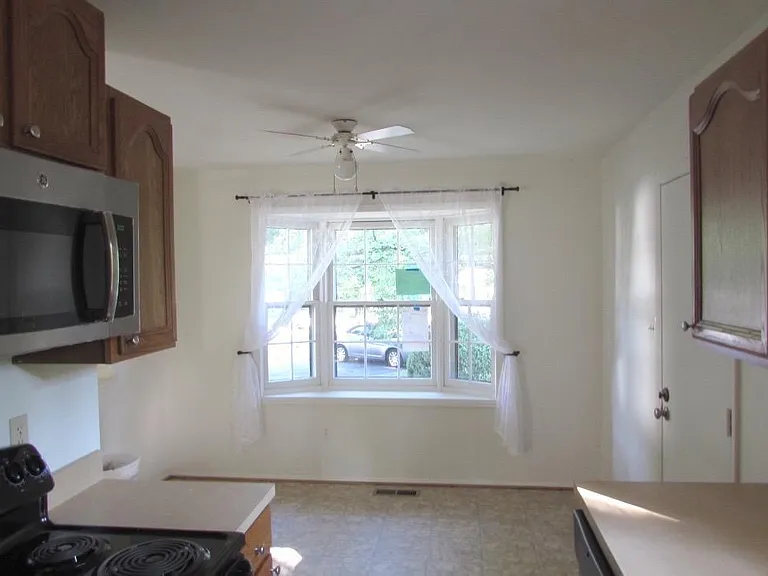 5 Templar Ct #A — Photo 7