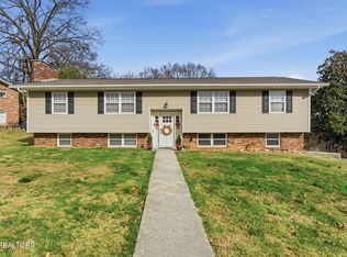 2322 Alice Bell Rd, Knoxville, TN 37914