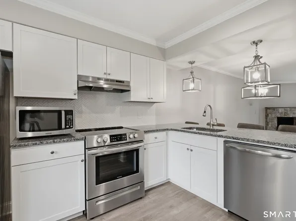 16 Pequot Drive #16, Rocky Hill, CT 06067