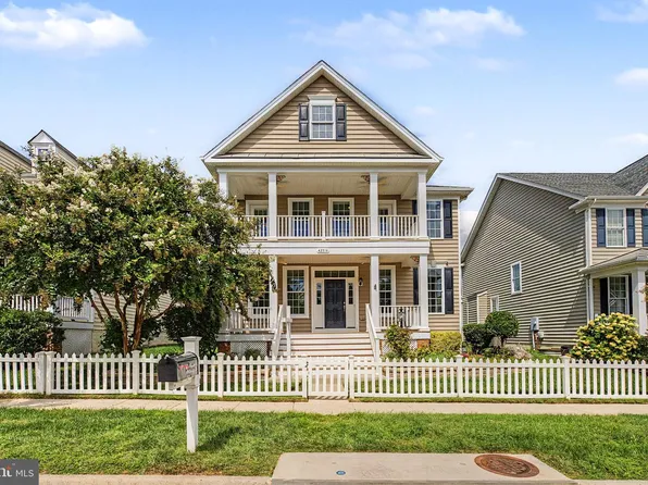 42514 Pelican Dr, Chantilly, VA 20152