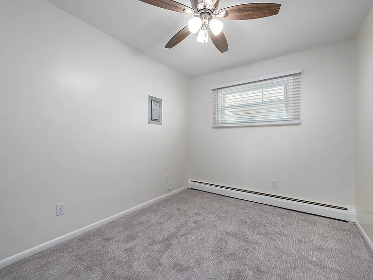 3844 Edgewater Blvd — Photo 29