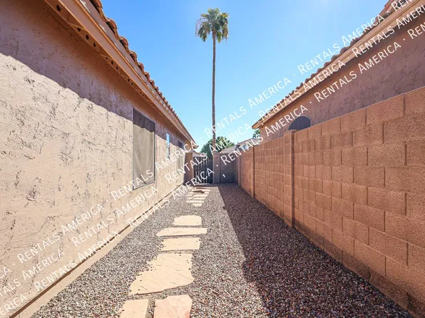 1190 W Seagull Dr, Chandler, AZ 85286