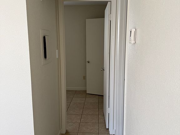 2nd image of 815 S 7th Ave