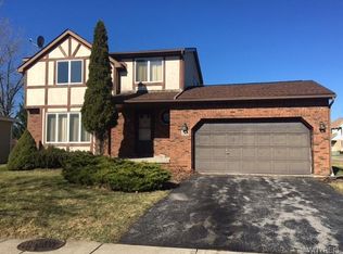 50 Hillpine Rd, Buffalo, NY 14227