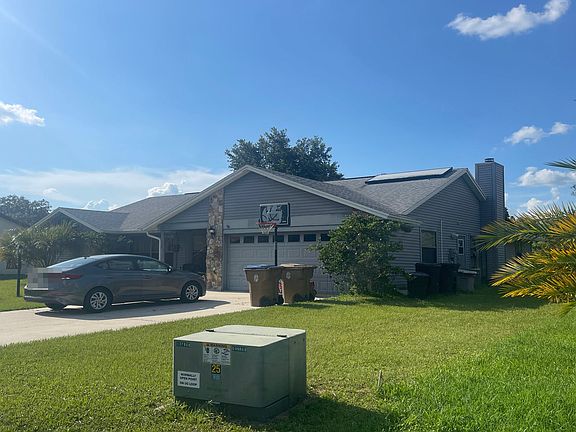 2nd image of 907 Mendoza Ln