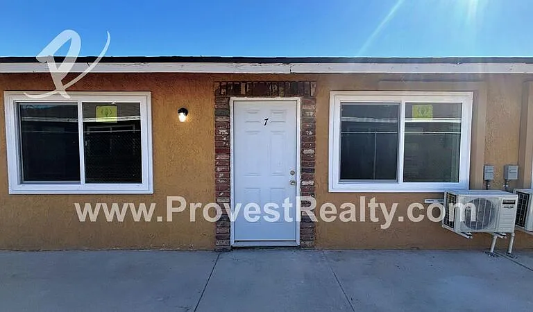 11800 White Ave #7 — Photo 1